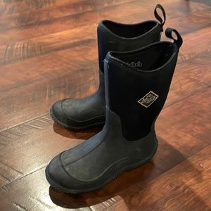 Size 3 Muck Hale boots